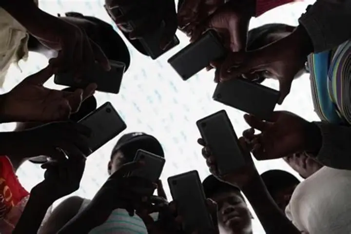 Nigeria Just Crossed a Quiet Milestone: Three in Four People Now Carry a Smartphone